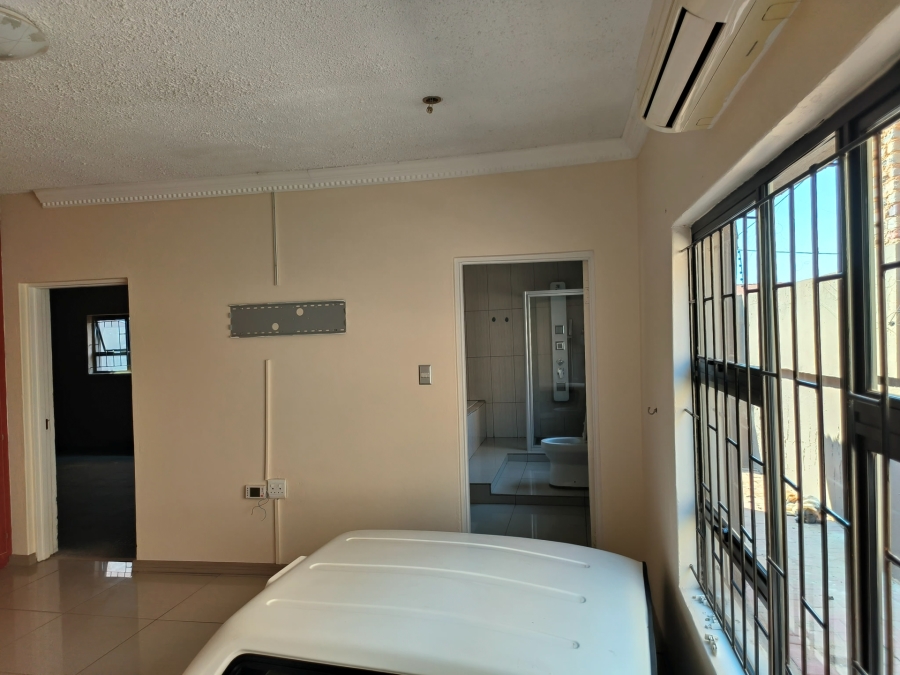 To Let 2 Bedroom Property for Rent in Promosa North West